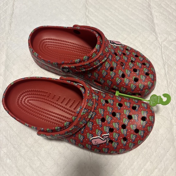 Vineyard Vines Crocs Clogs Mens 9 Womens 11 Red Christmas‎ Holiday Tree - Picture 2 of 6